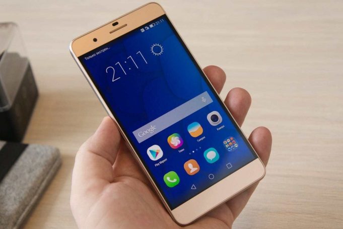 Смартфон Huawei Honor 7X научится узнавать пользователей в лицо