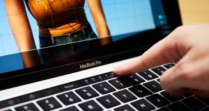 Новый MacBook Pro работает медленнее старой модели из-за перегрева