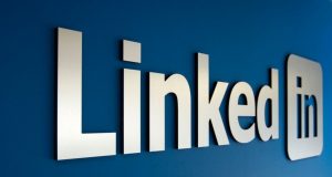 Apple и Google удалили приложение LinkedIn из российских магазинов по просьбе Роскомнадзора