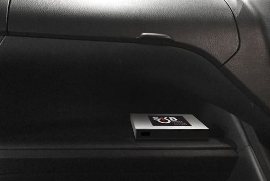 C Toyota Smart Key Box вы попадете в авто с помощью смартфона