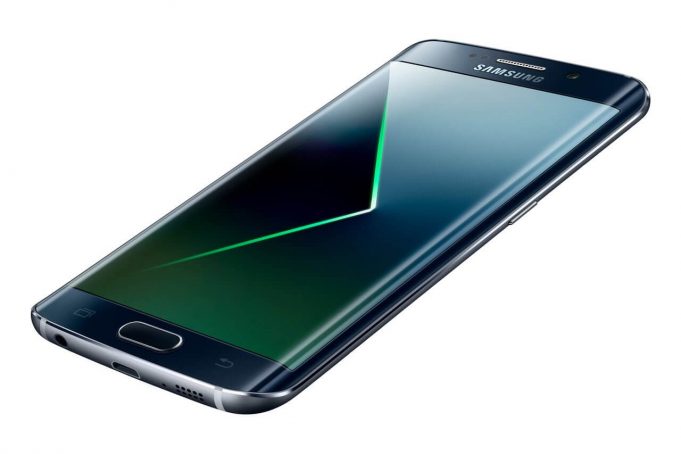 Samsung готовит два Galaxy S8 с изогнутым экраном