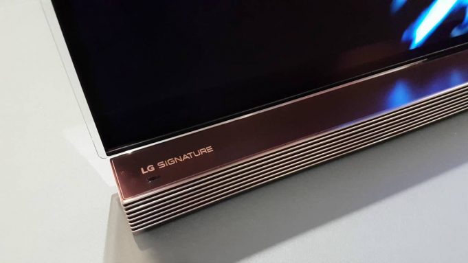 77-дюймовый OLED-телевизор LG Signature 77G6V вышел в России