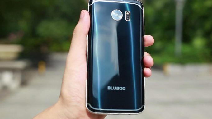 Изогнутый экран смартфона Bluboo Edge выдержал испытание на прочность