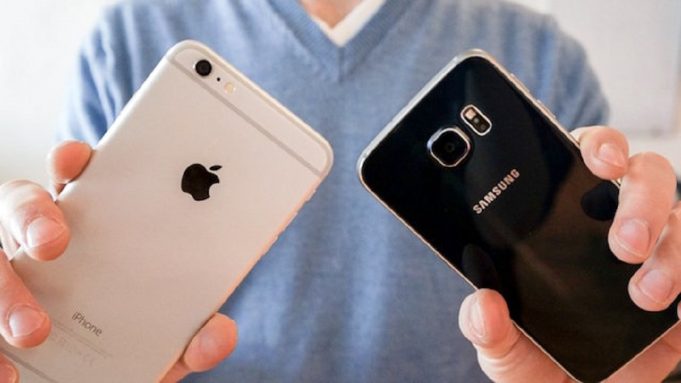 Какой смартфон лучше Samsung или Apple